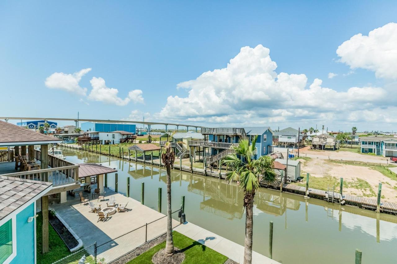 The Quirky Whale Villa Surfside Beach Exterior photo